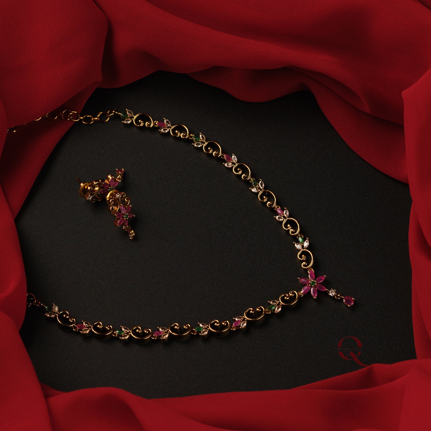 Simple Antique Necklace Set NKA17