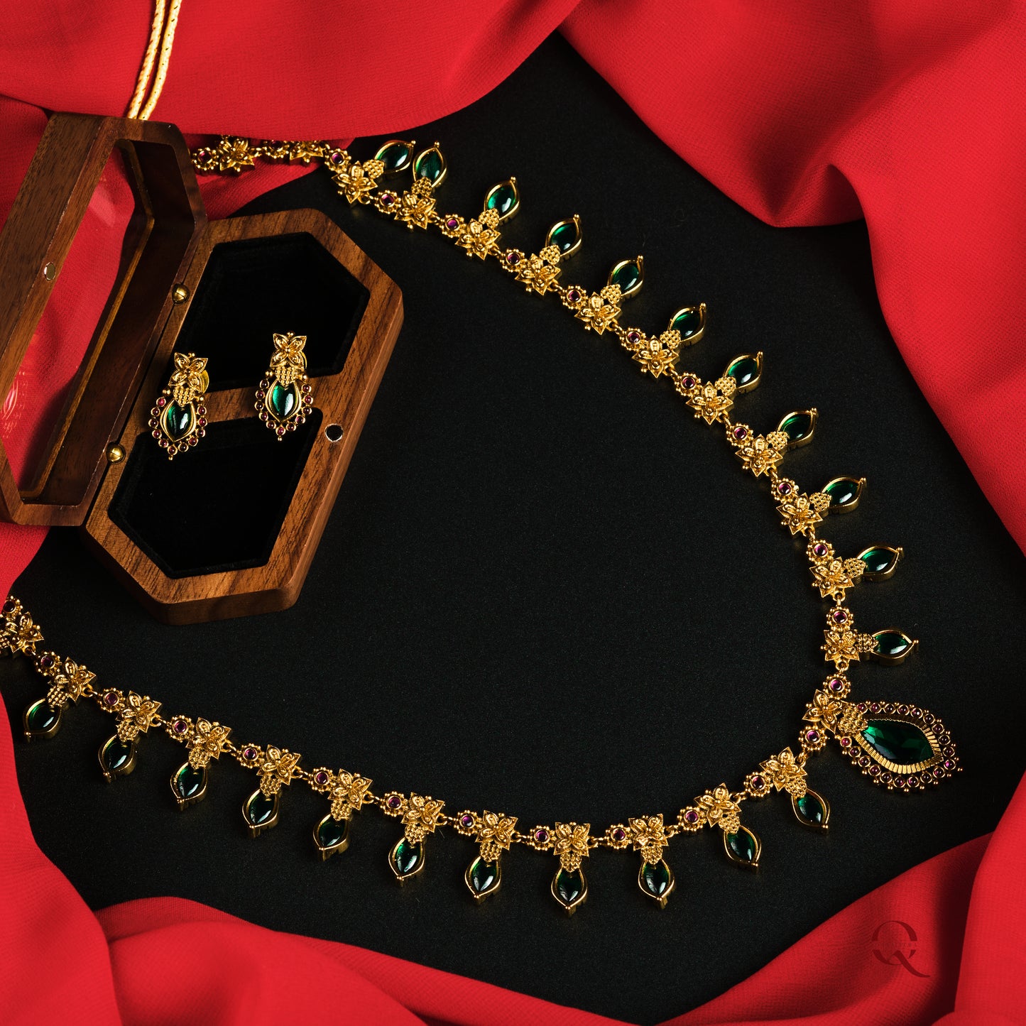 Antique Palakka Necklace NKB25