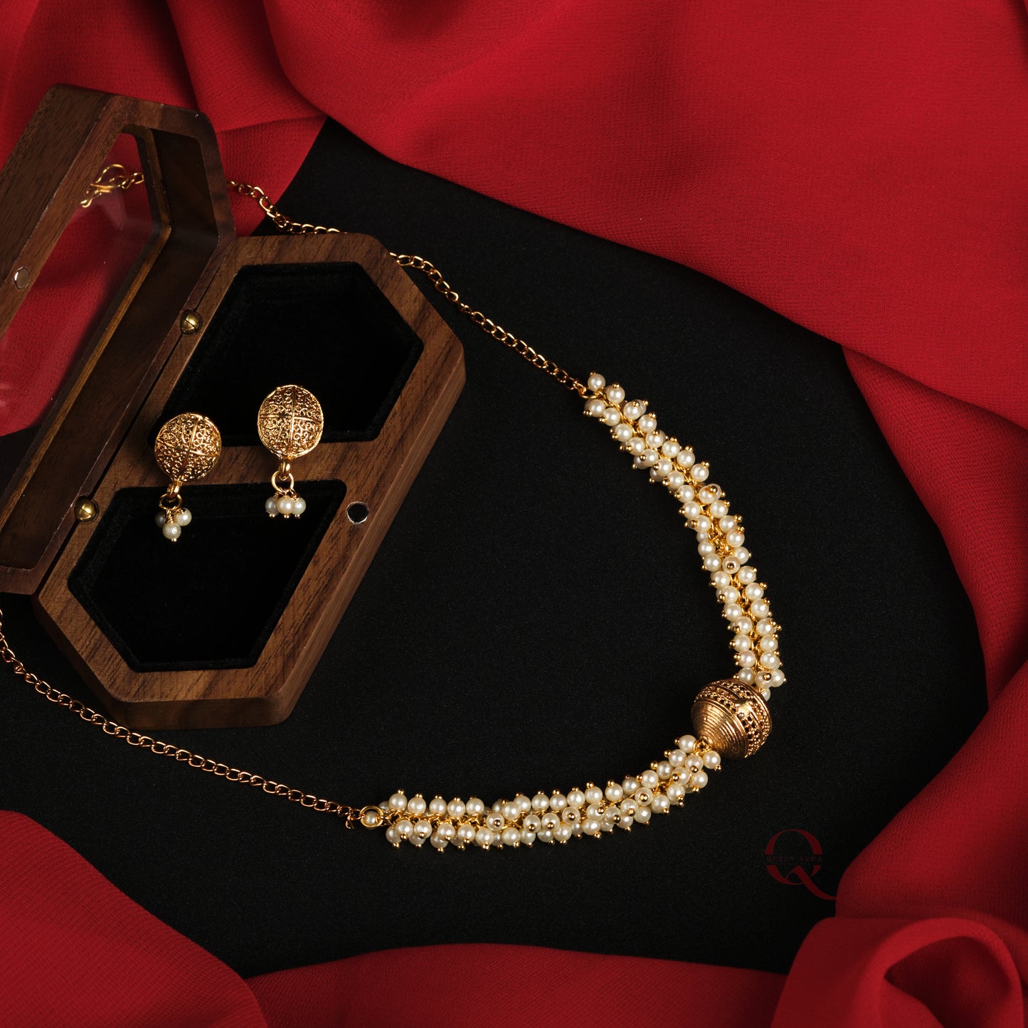 Rice Pearl Ball Choker NKB36