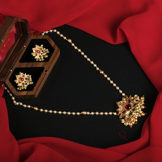 Simple Pearl Lotus Necklace NKB27