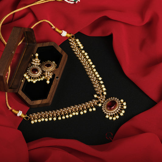 Stone and Pearl Necklace NKB32